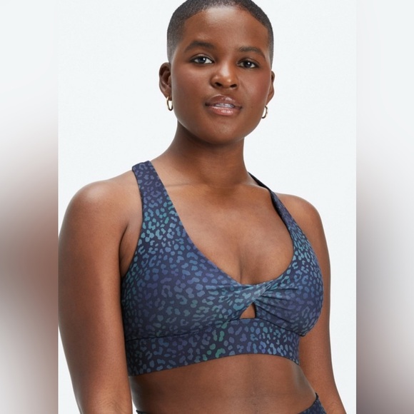 FABLETICSxYITTY Oasis Twist Bra - Picture 1 of 5